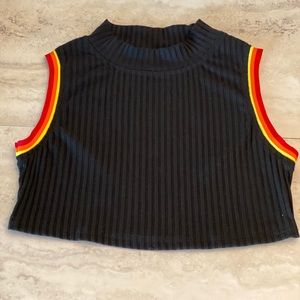 Black retro crop top
